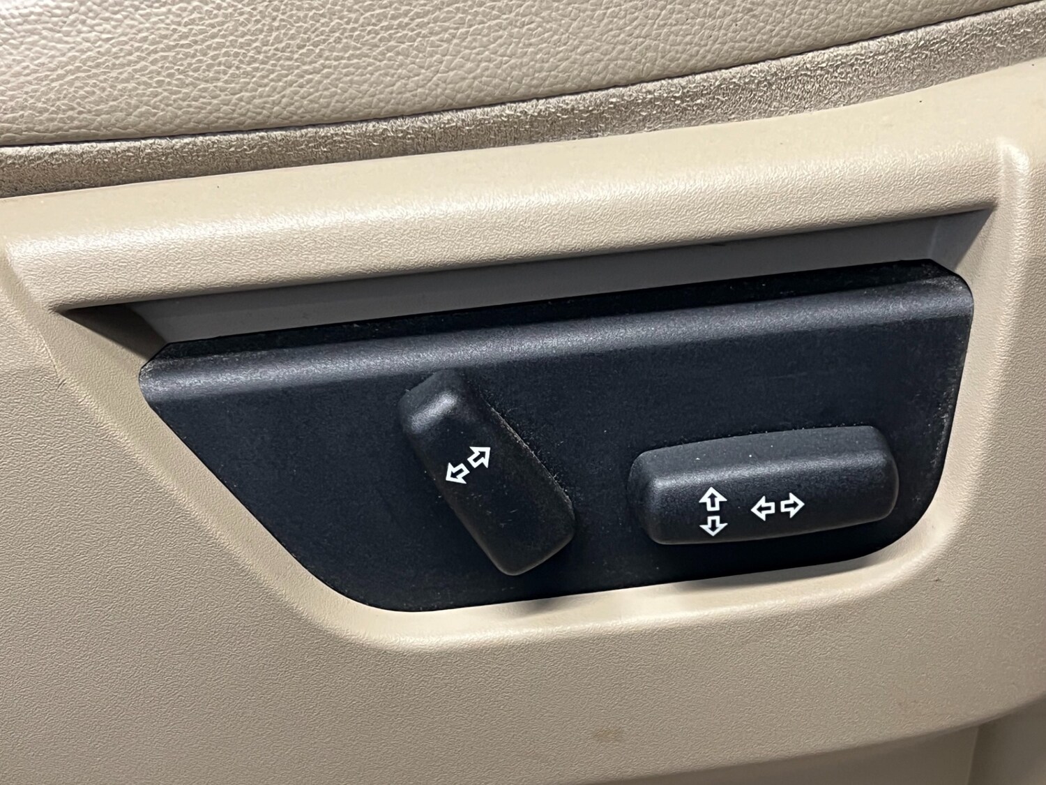 Used Land Rover Freelander 2012 for sale - 75641350: Photo 46