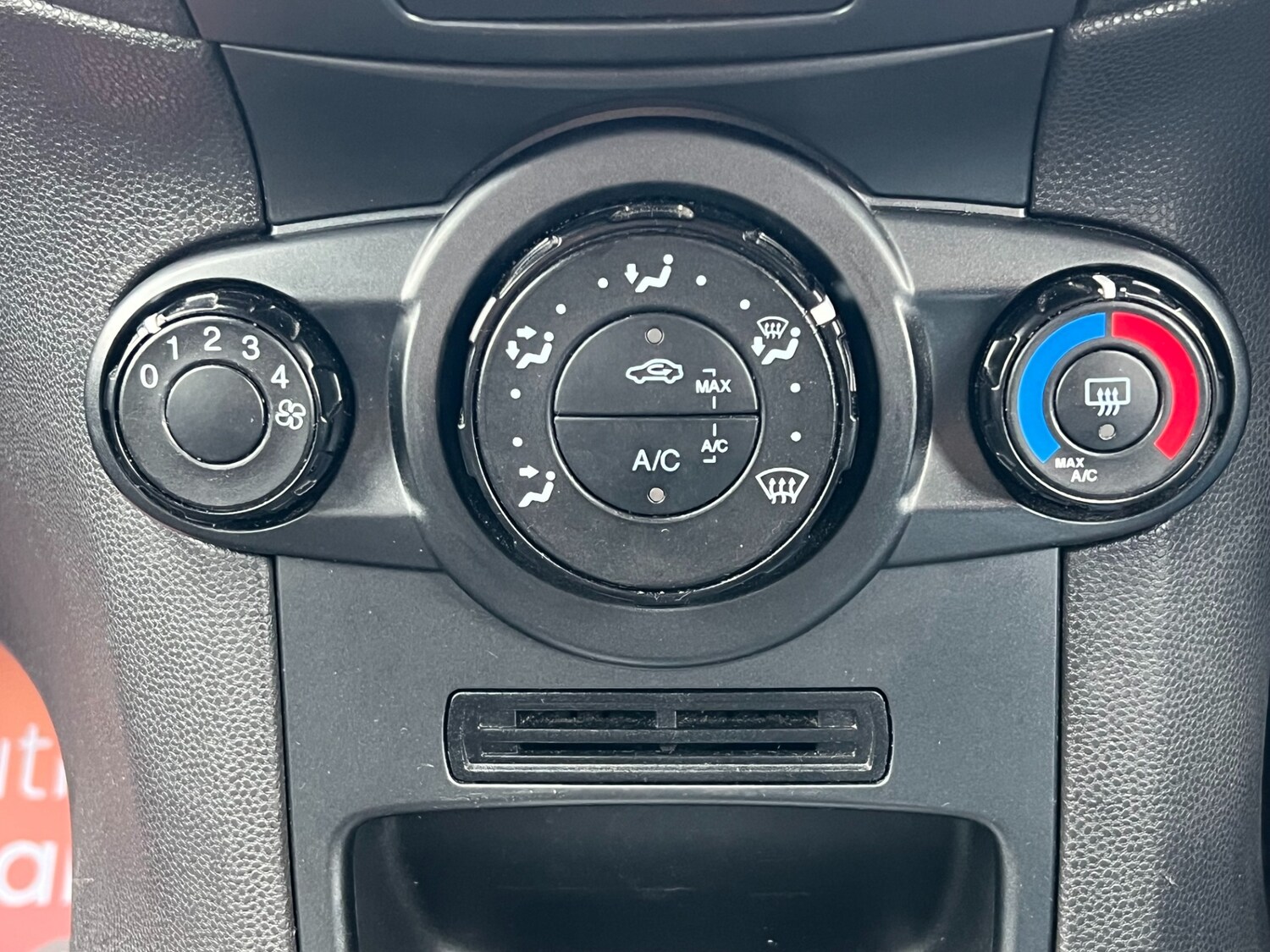 Used Ford Fiesta 2015 for sale - 76329841: Photo 23