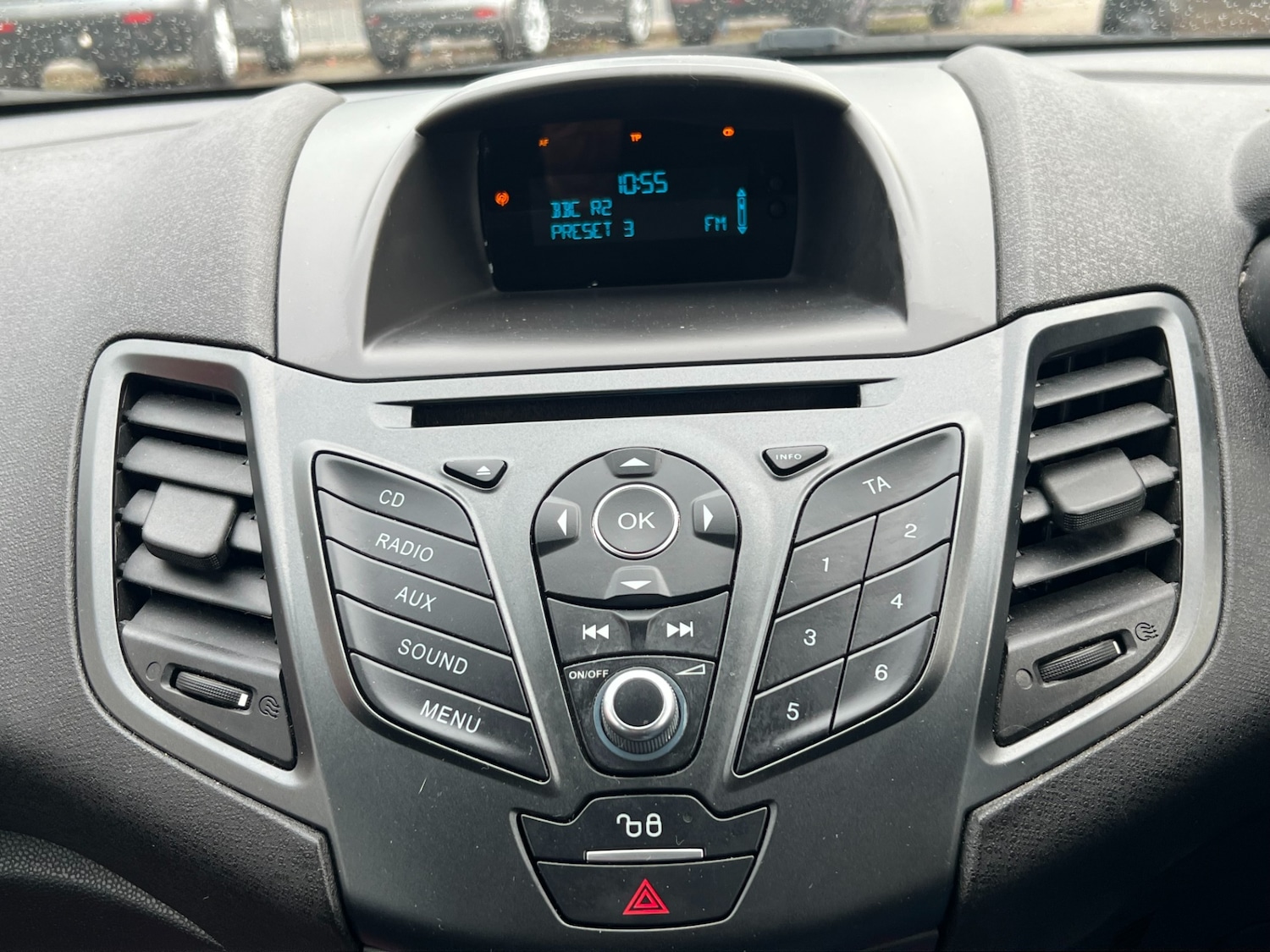 Used Ford Fiesta 2015 for sale - 76329841: Photo 25