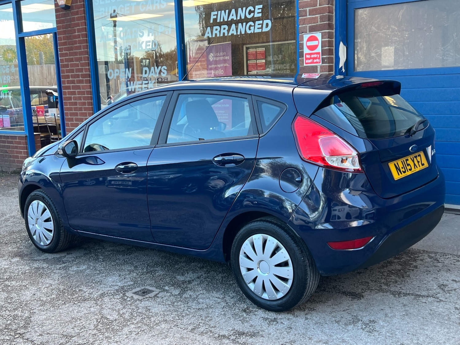 Used Ford Fiesta 2015 for sale - 76329841: Photo 5