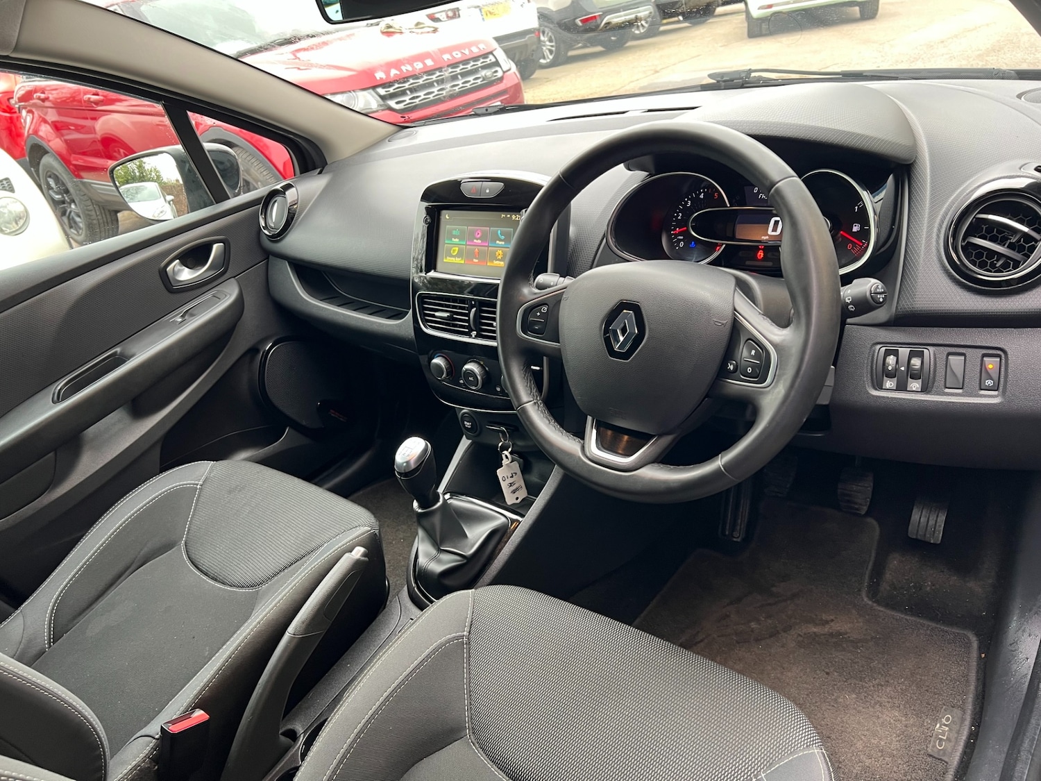 Used Renault Clio 2019 for sale - 77917345: Photo 13