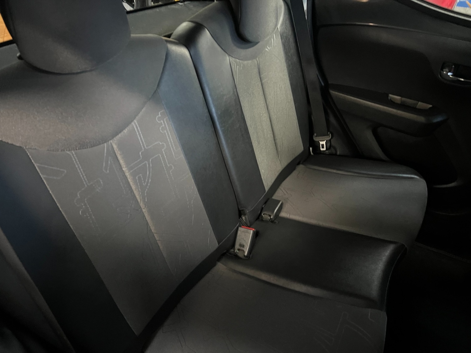 Used Toyota AYGO 2015 for sale - 77036134: Photo 31