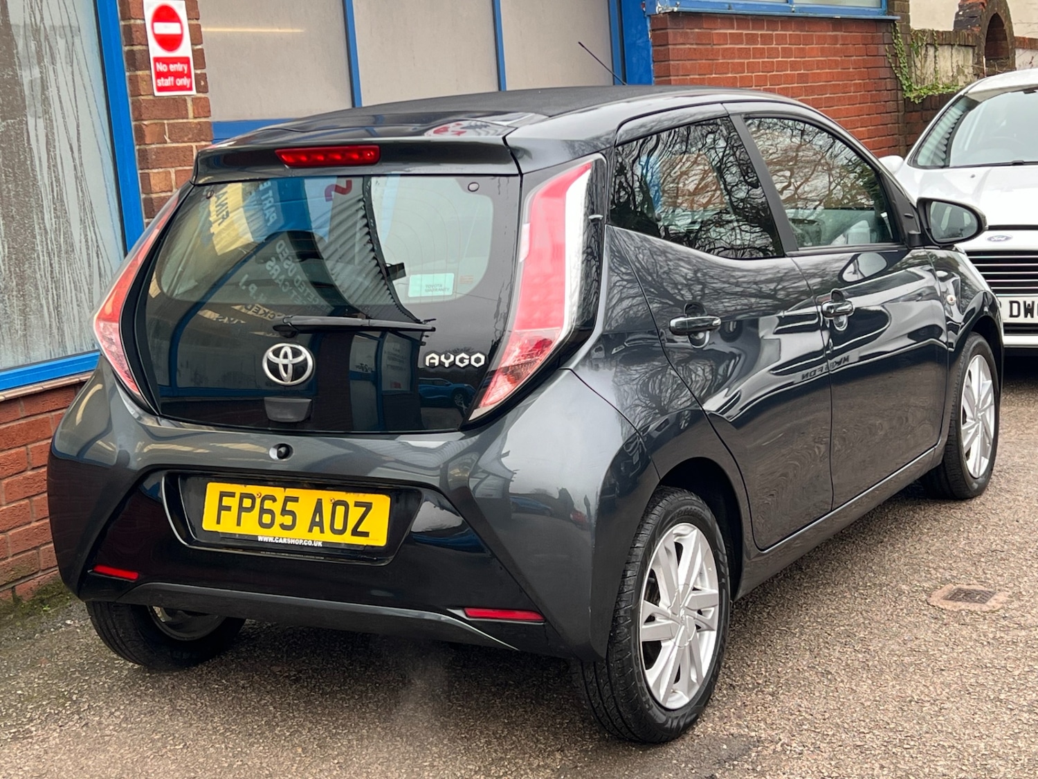 Used Toyota AYGO 2015 for sale - 77036134: Photo 44