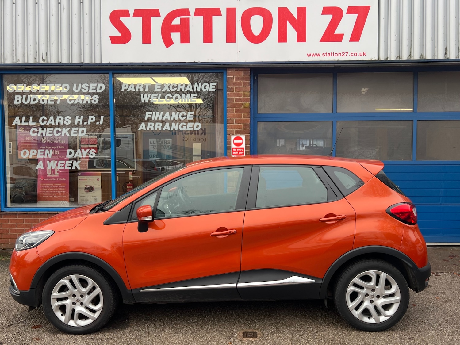 Used Renault Captur 2014 for sale - 76681665: Photo 8