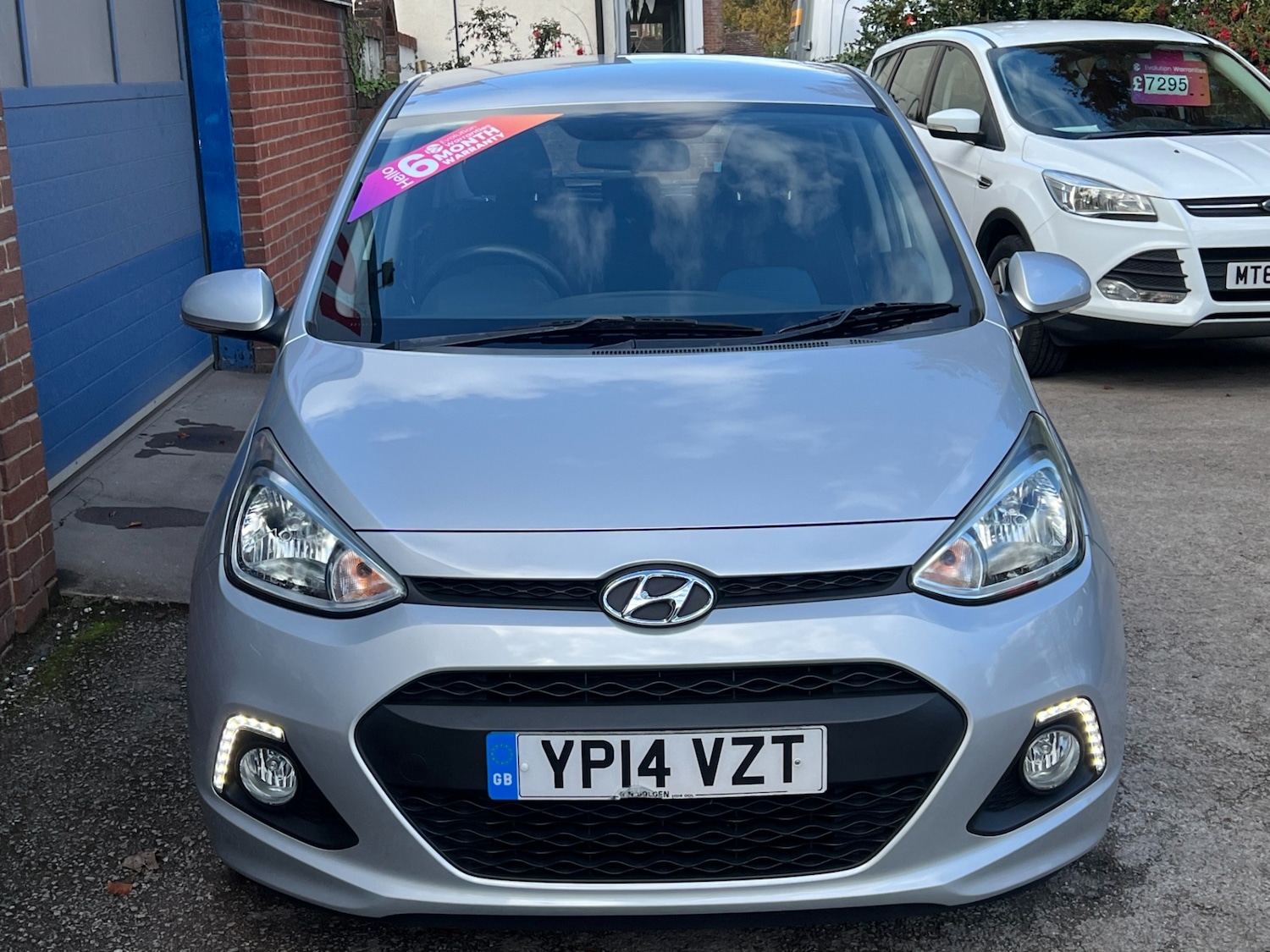 Used Hyundai i10 2014 for sale - 76374794: Photo 2