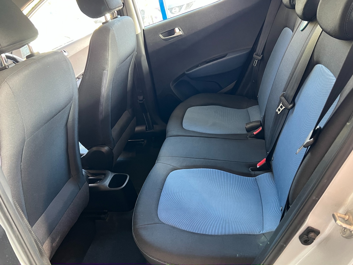 Used Hyundai i10 2014 for sale - 76374794: Photo 23