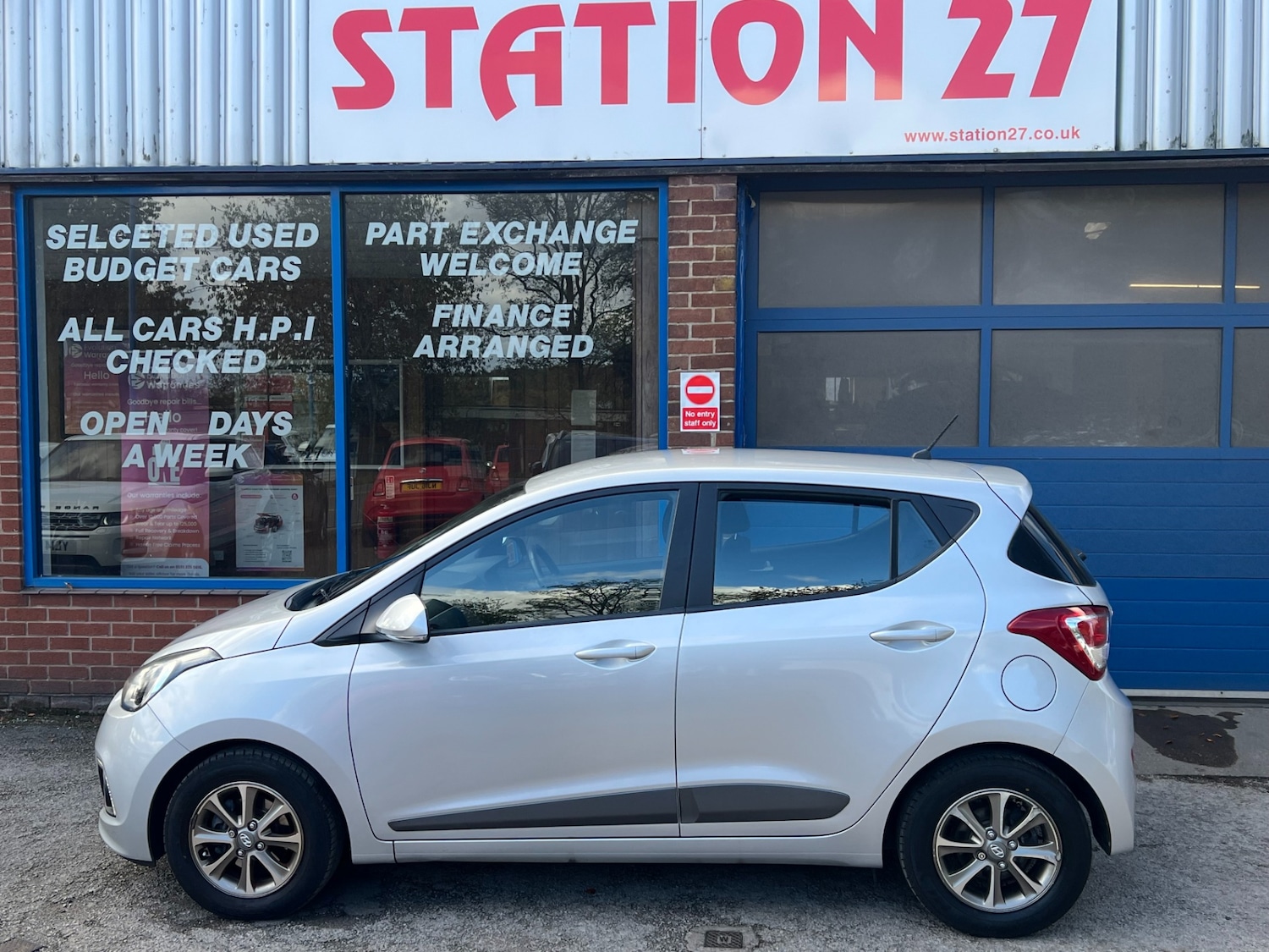 Used Hyundai i10 2014 for sale - 76374794: Photo 3