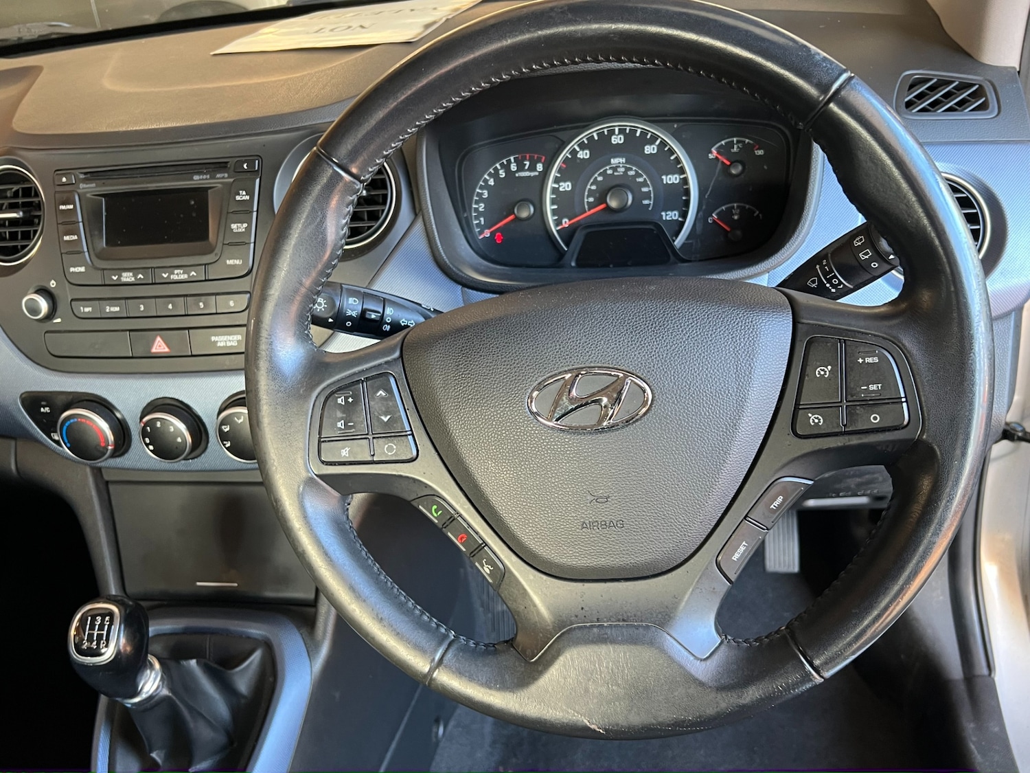 Used Hyundai i10 2014 for sale - 76374794: Photo 9