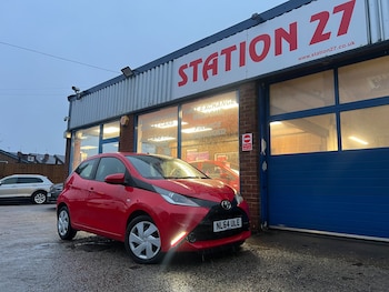 2014 (64) - 1.0 VVT-i X-Play 5dr