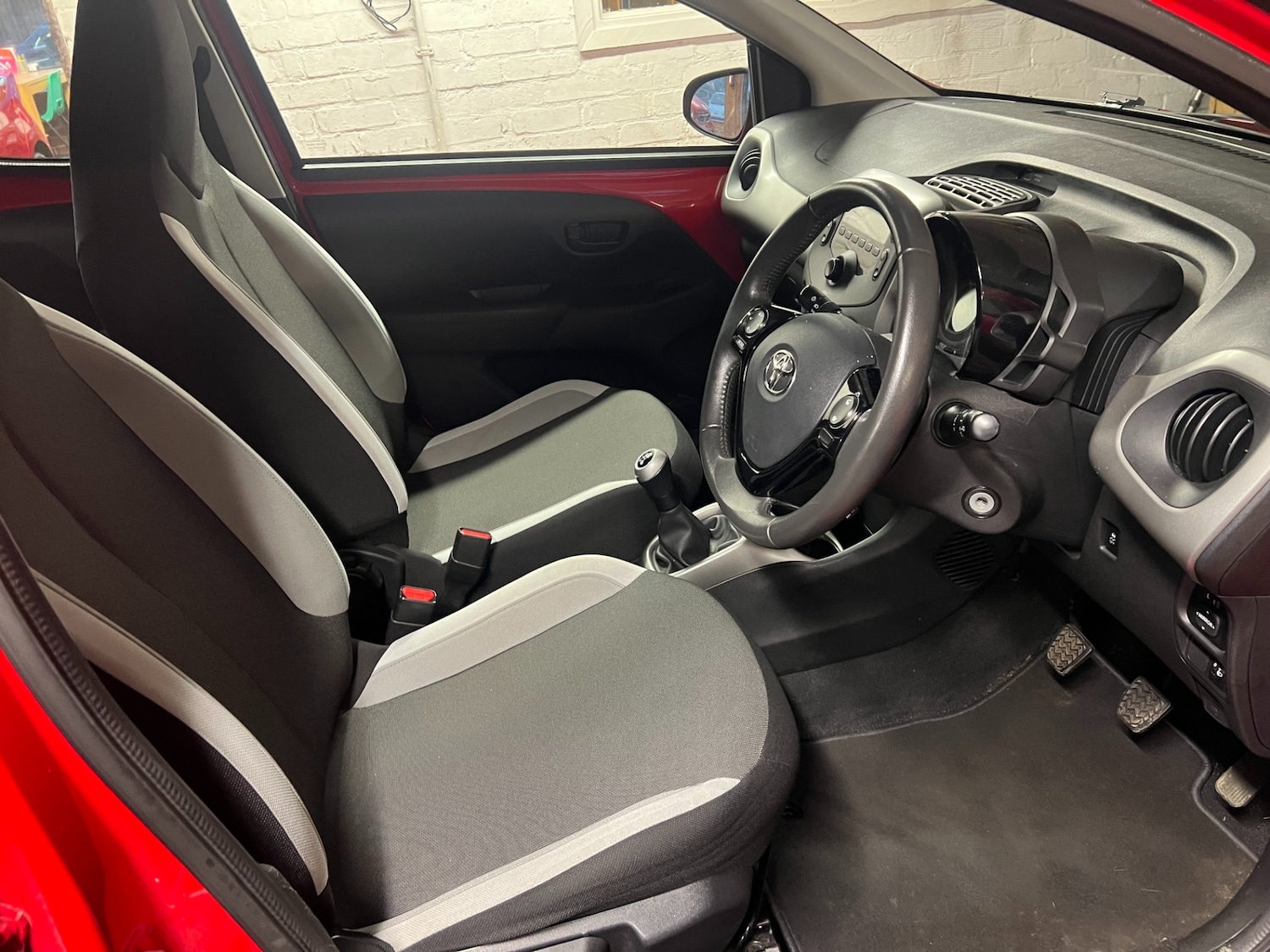 Used Toyota AYGO 2014 for sale - 76983978: Photo 8