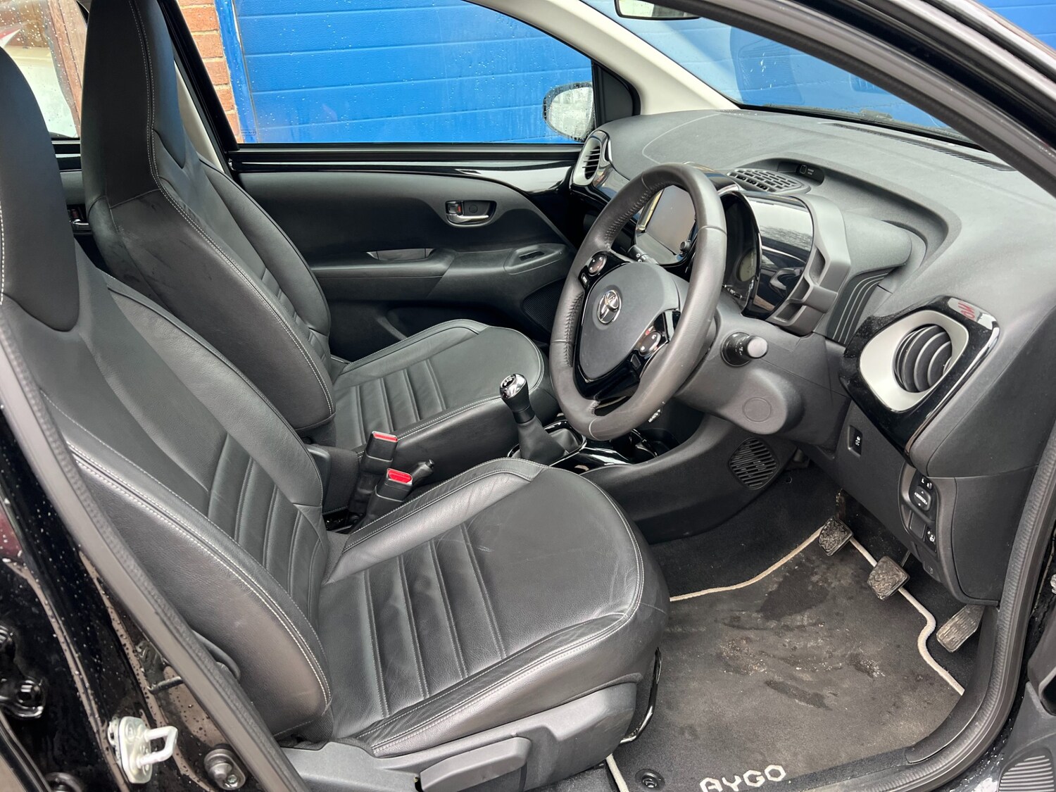 Used Toyota AYGO 2014 for sale - 77801866: Photo 17