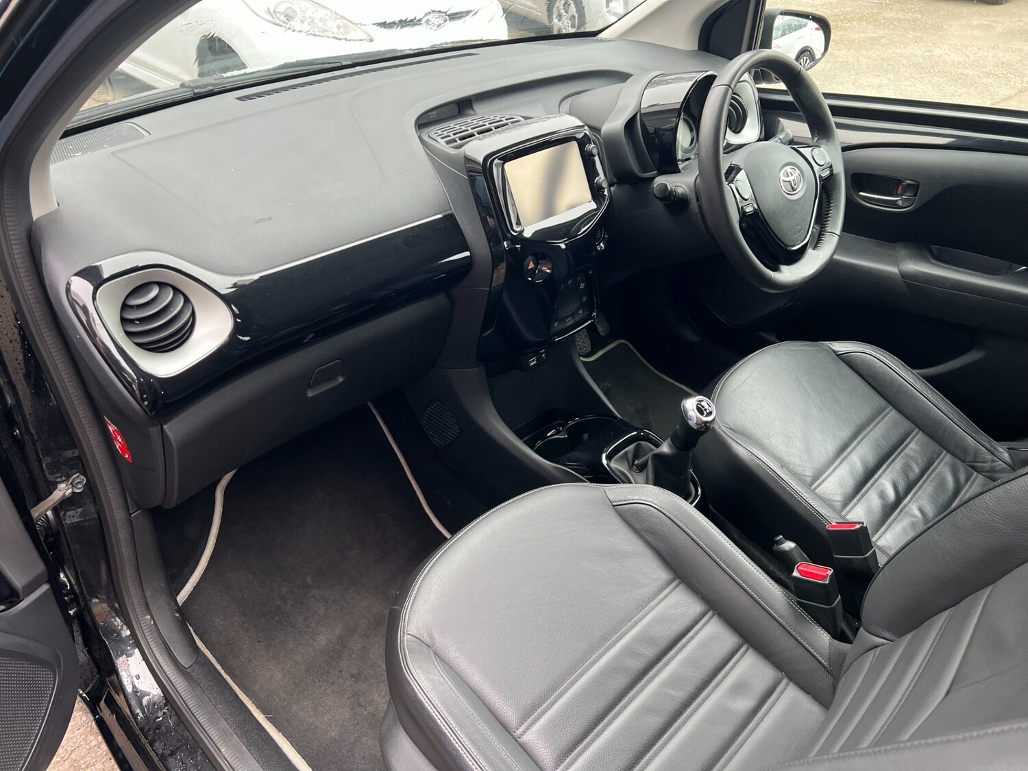 Used Toyota AYGO 2014 for sale - 77801866: Photo 23