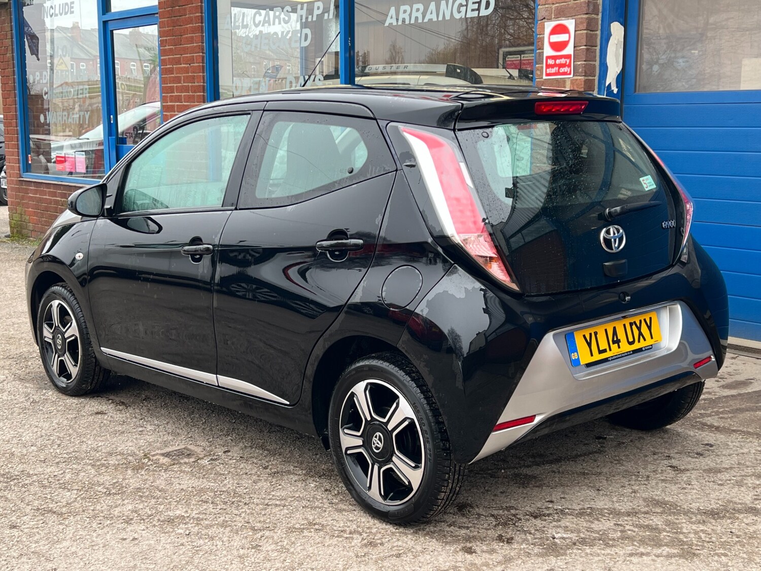 Used Toyota AYGO 2014 for sale - 77801866: Photo 8