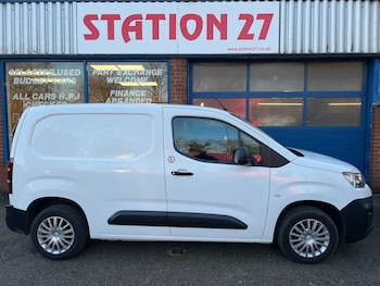 Used Citroen Berlingo 2021 for sale - 76796187: Photo