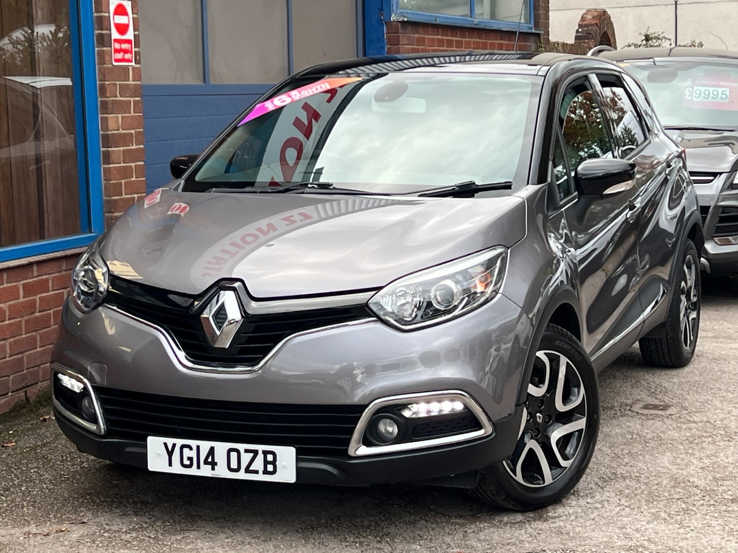 Used Renault Captur 2014 for sale - 76340119: Photo 1