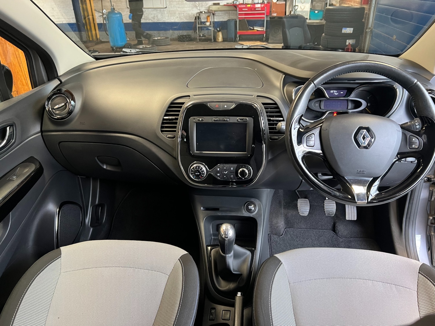 Used Renault Captur 2014 for sale - 76340119: Photo 13