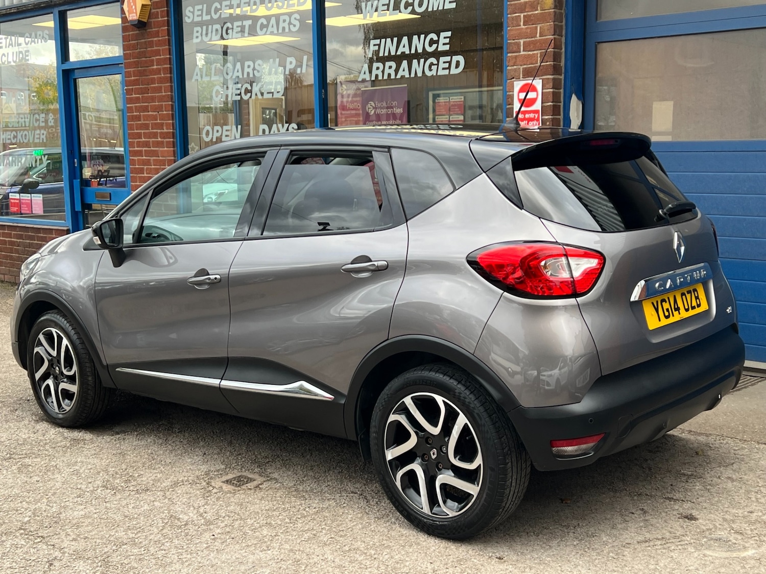 Used Renault Captur 2014 for sale - 76340119: Photo 3