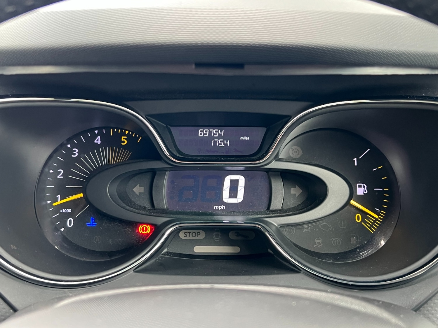 Used Renault Captur 2014 for sale - 76340119: Photo 34