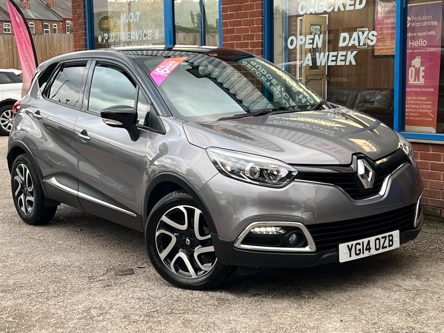Used Renault Captur 2014 for sale - 76340119: Photo 4