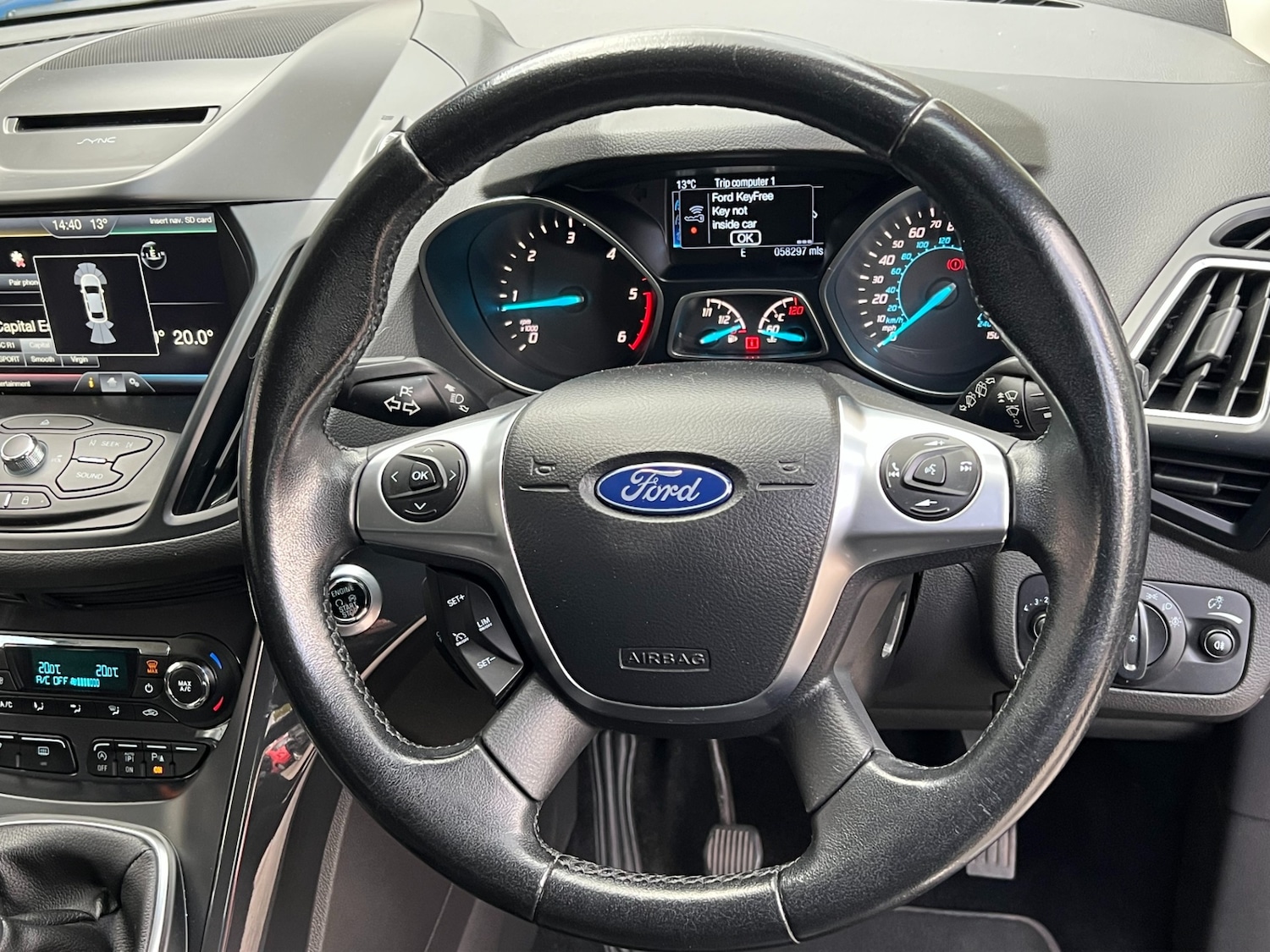 Used Ford Kuga 2016 for sale - 76392344: Photo 17