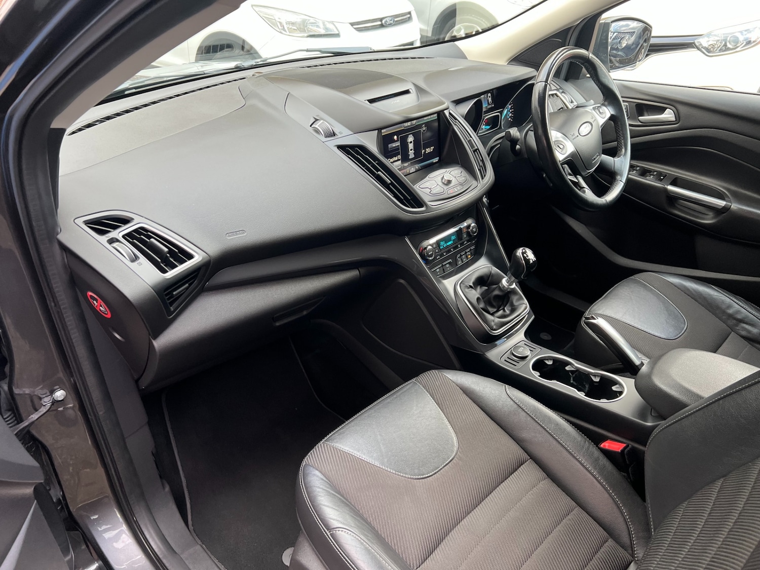 Used Ford Kuga 2016 for sale - 76392344: Photo 22