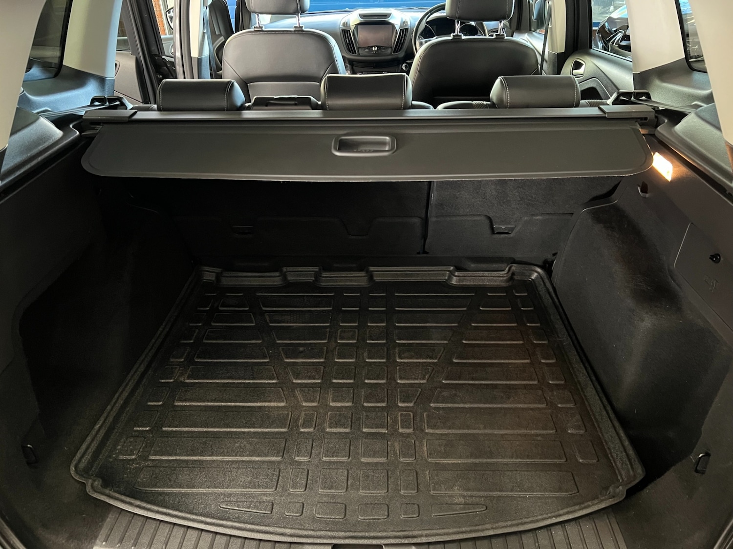 Used Ford Kuga 2016 for sale - 76392344: Photo 26