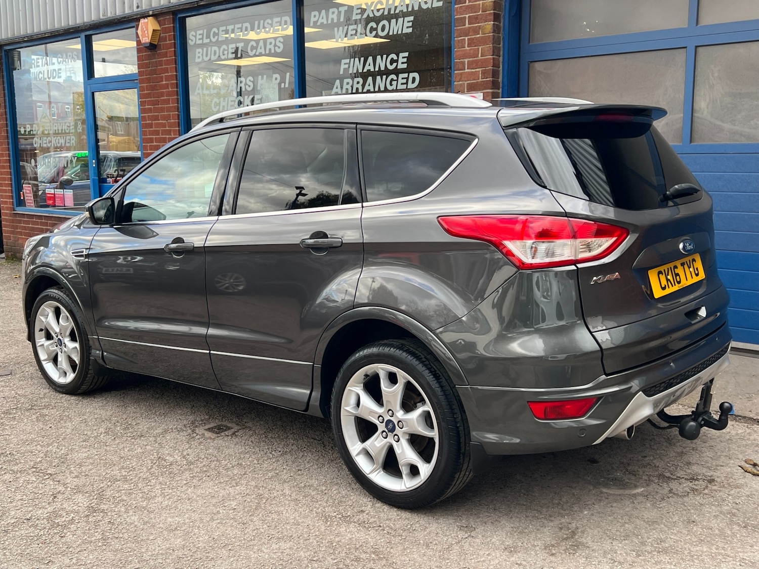 Used Ford Kuga 2016 for sale - 76392344: Photo 3