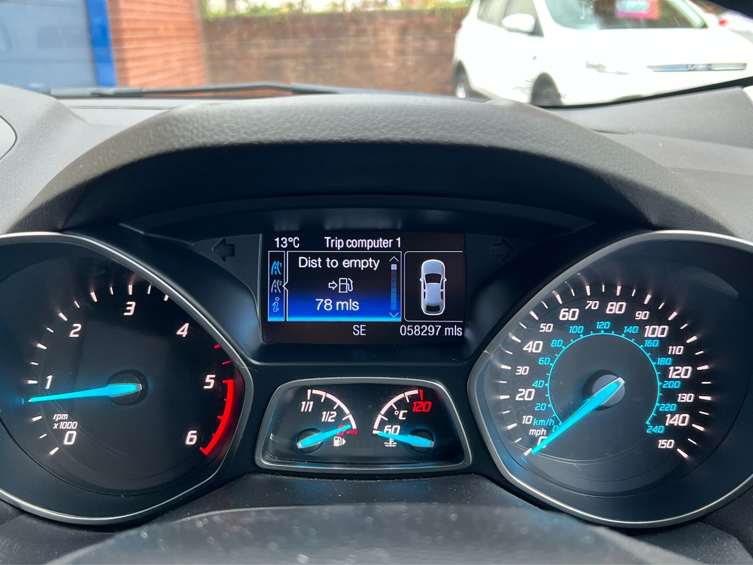 Used Ford Kuga 2016 for sale - 76392344: Photo 37