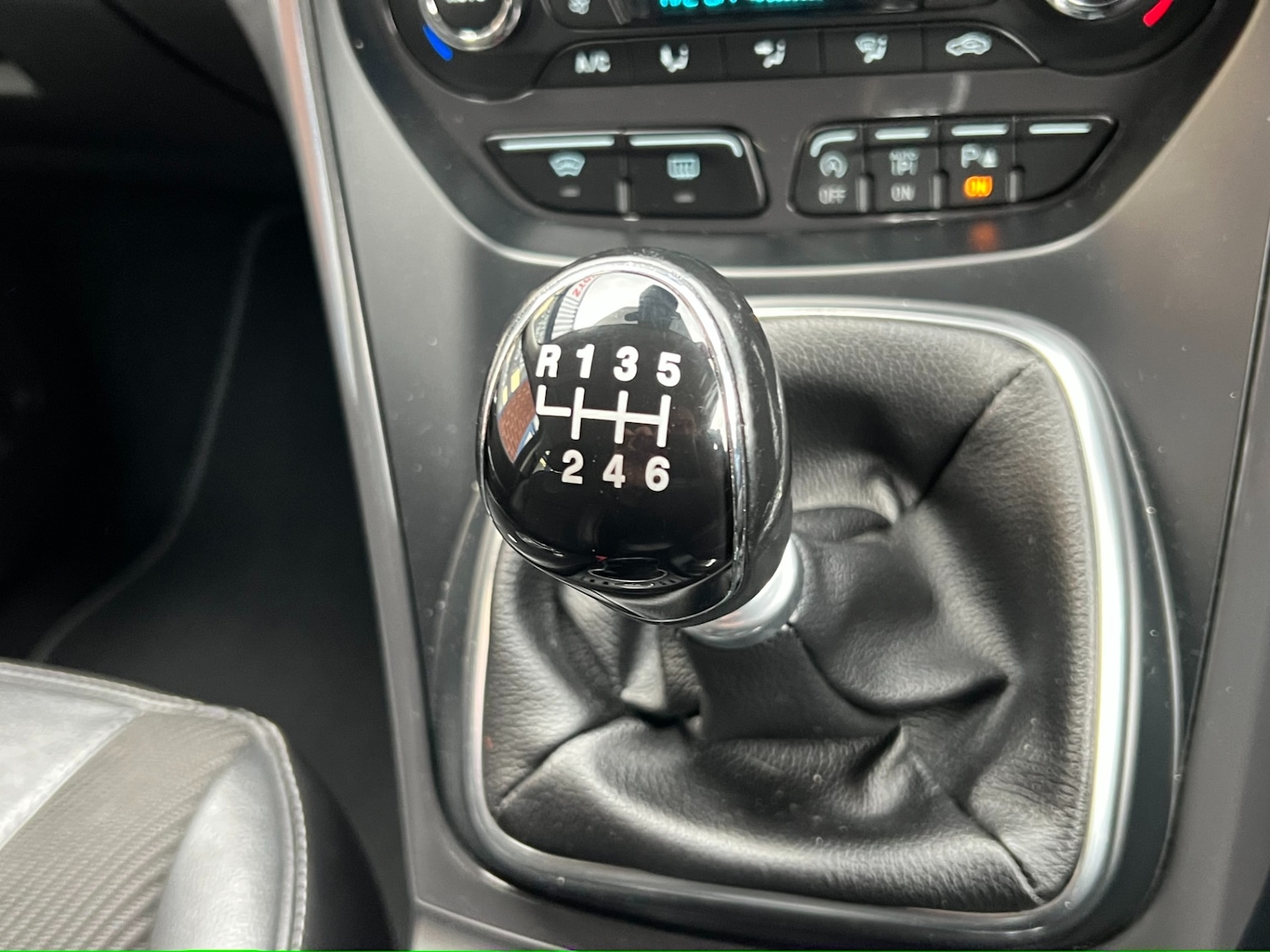 Used Ford Kuga 2016 for sale - 76392344: Photo 39