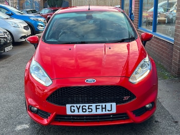 Used Ford Fiesta 2015 for sale - 77168762: Photo