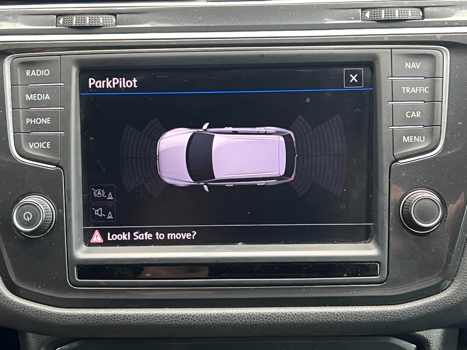 Used Volkswagen Tiguan 2017 for sale - 76682435: Photo 15