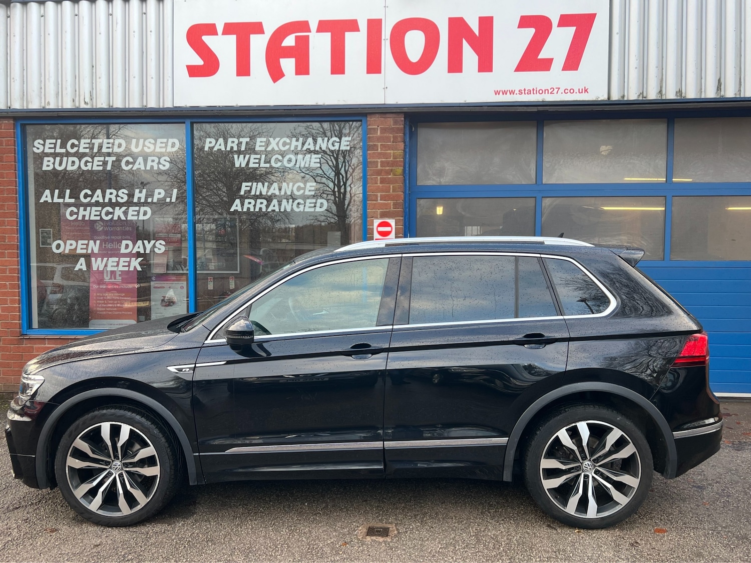 Used Volkswagen Tiguan 2017 for sale - 76682435: Photo 2
