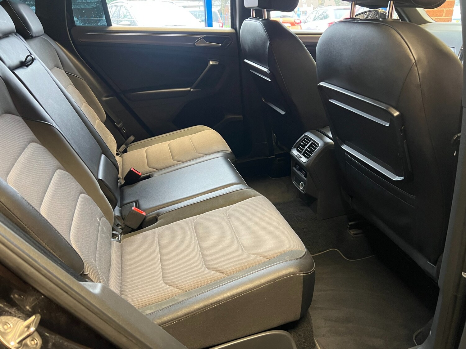 Used Volkswagen Tiguan 2017 for sale - 76682435: Photo 22