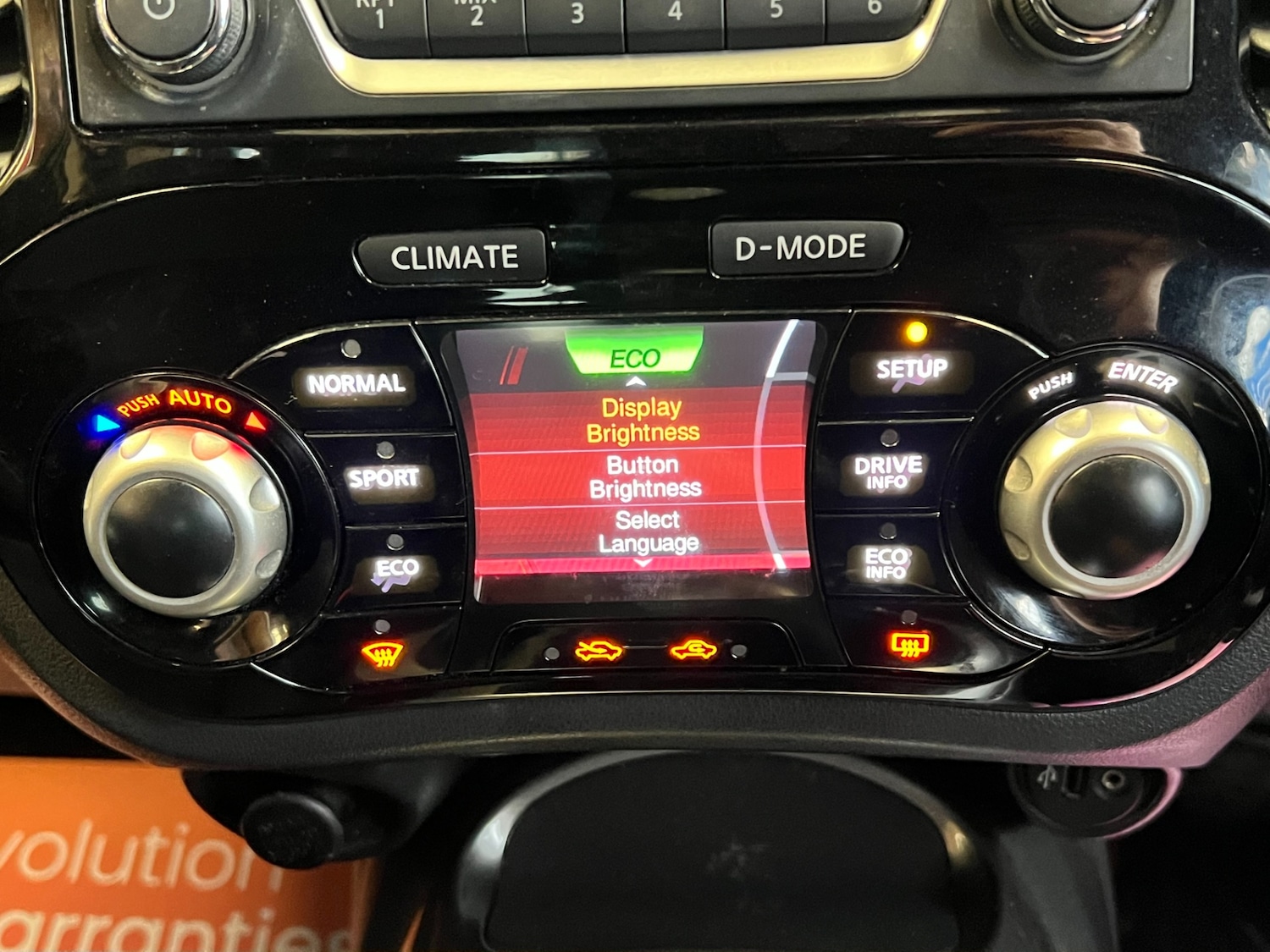 Used Nissan Juke 2014 for sale - 76330846: Photo 34