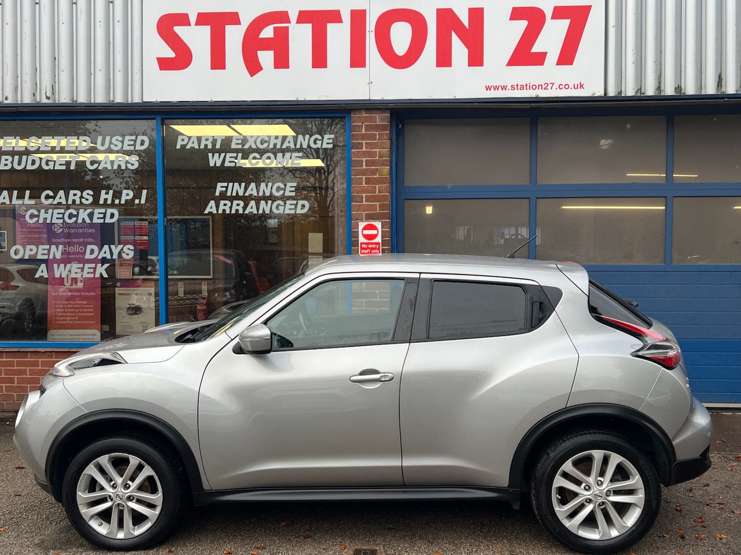 Used Nissan Juke 2014 for sale - 76330846: Photo 6