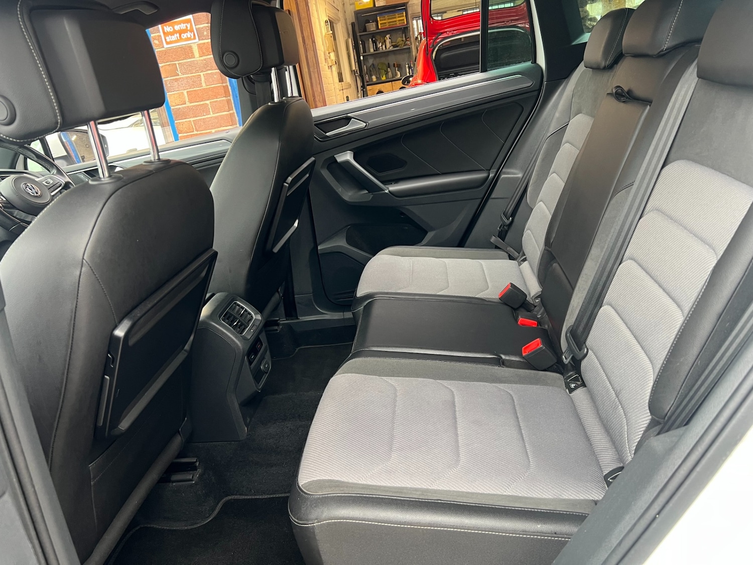 Used Volkswagen Tiguan 2017 for sale - 78090724: Photo 14