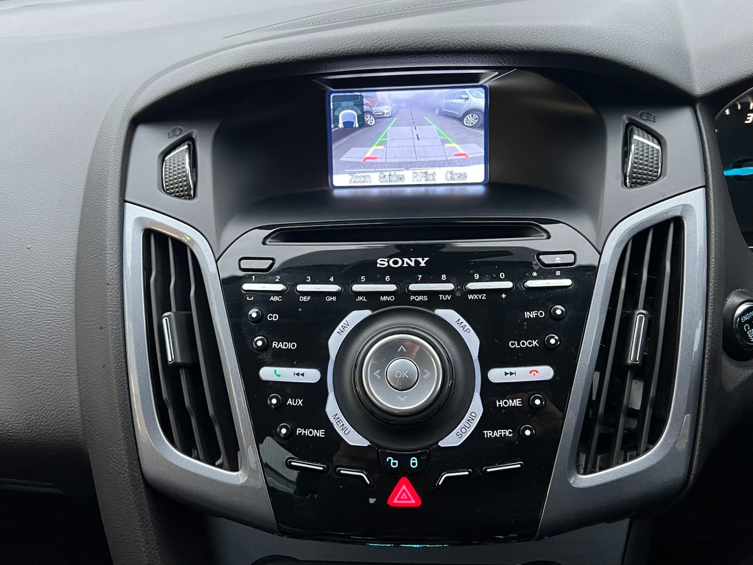 Used Ford Focus 2014 for sale - 76404417: Photo 10