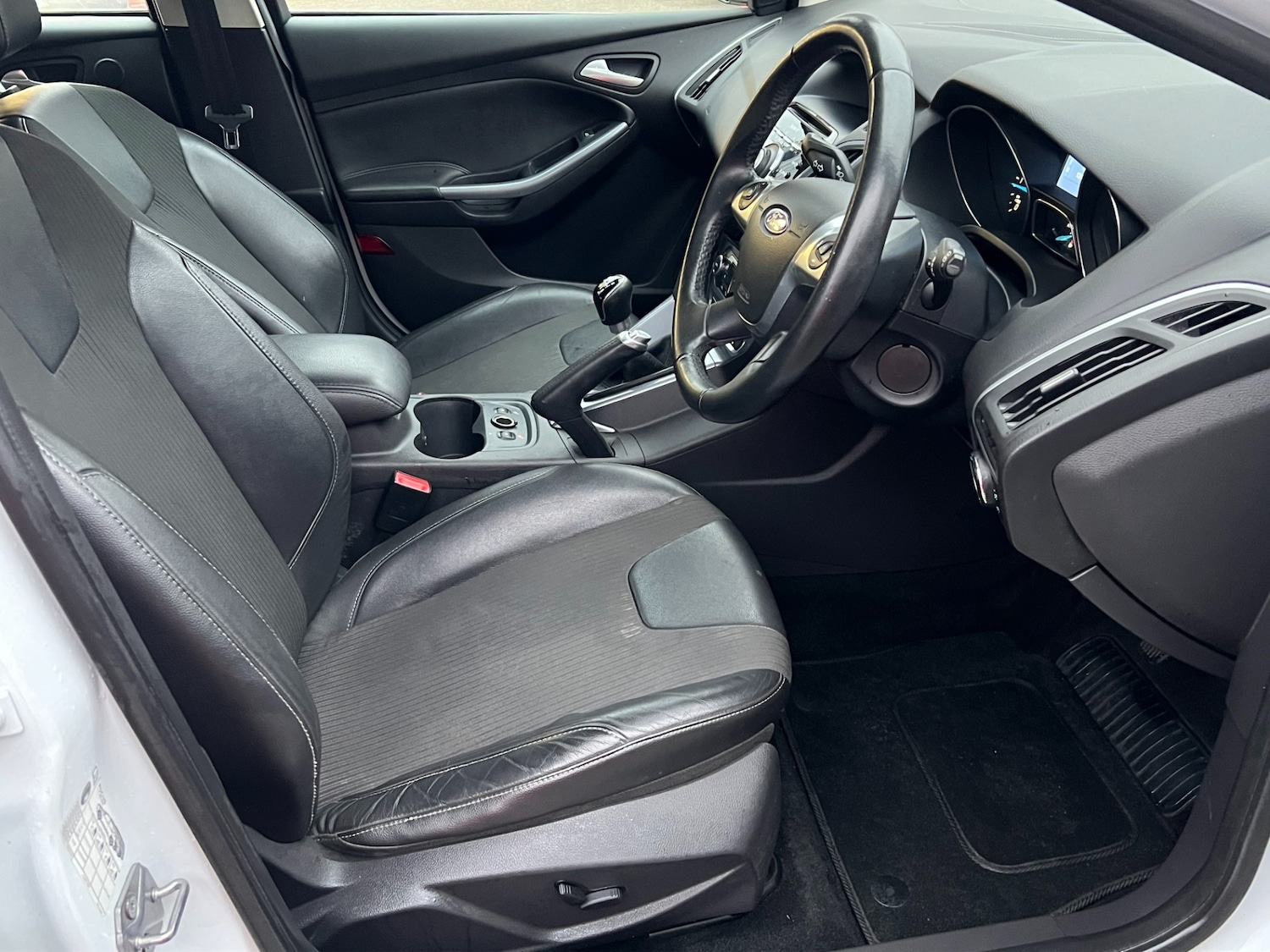 Used Ford Focus 2014 for sale - 76404417: Photo 12