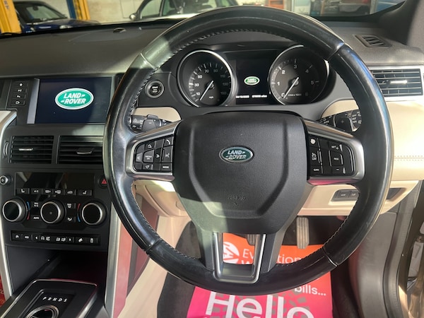 Used Land Rover Discovery Sport 2015 for sale - 76170959: Photo 10