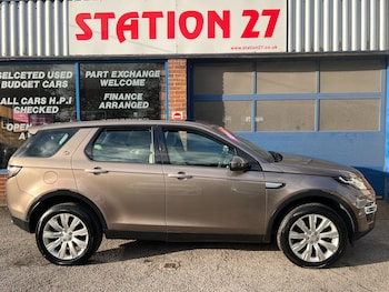 Used Land Rover Discovery Sport 2015 for sale - 76170959: Photo 2
