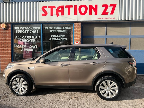 Used Land Rover Discovery Sport 2015 for sale - 76170959: Photo 6