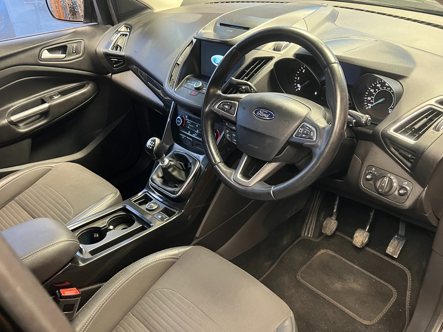 Used Ford Kuga 2017 for sale - 77195552: Photo 13