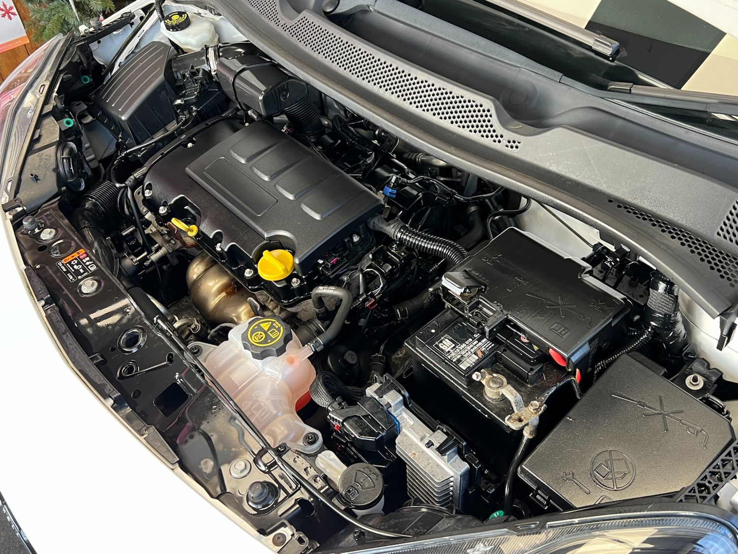 Used Vauxhall ADAM 2017 for sale - 76946933: Photo 19