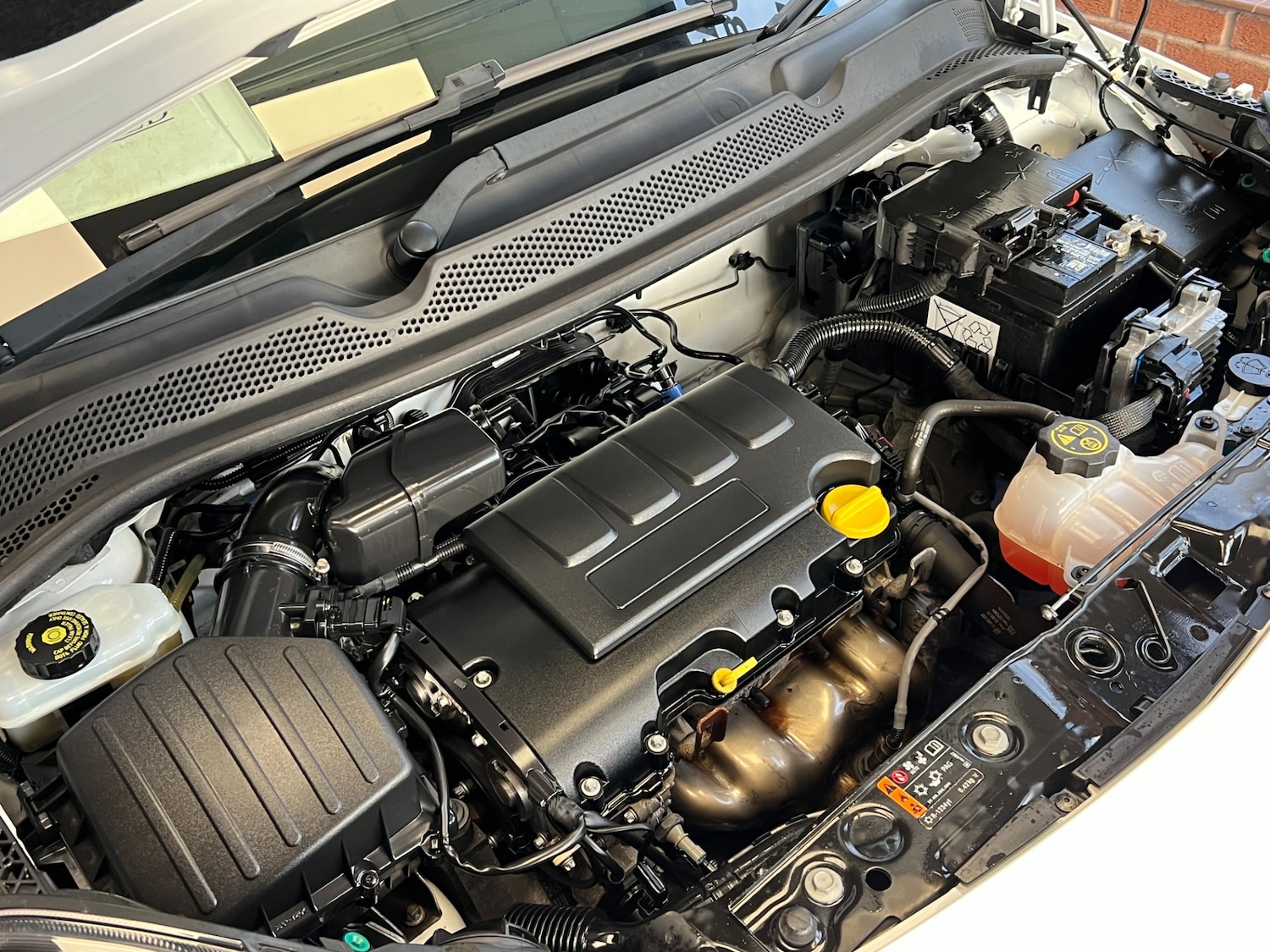 Used Vauxhall ADAM 2017 for sale - 76946933: Photo 20