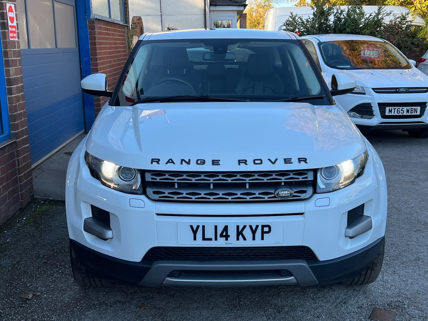 Used Land Rover Range Rover Evoque 2014 for sale - 76375630: Photo 2