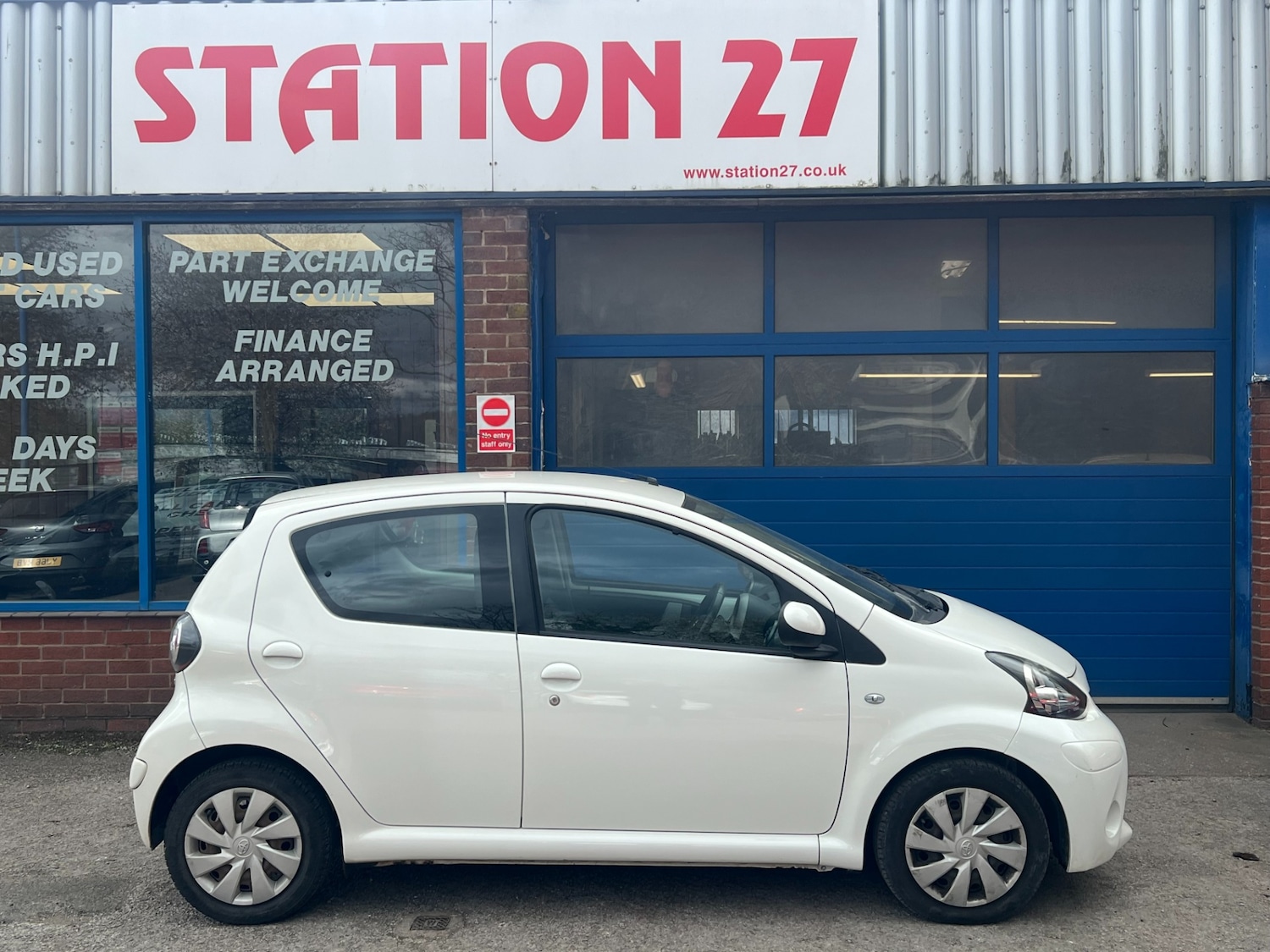 Used Toyota AYGO 2013 for sale - 78122851: Photo 5