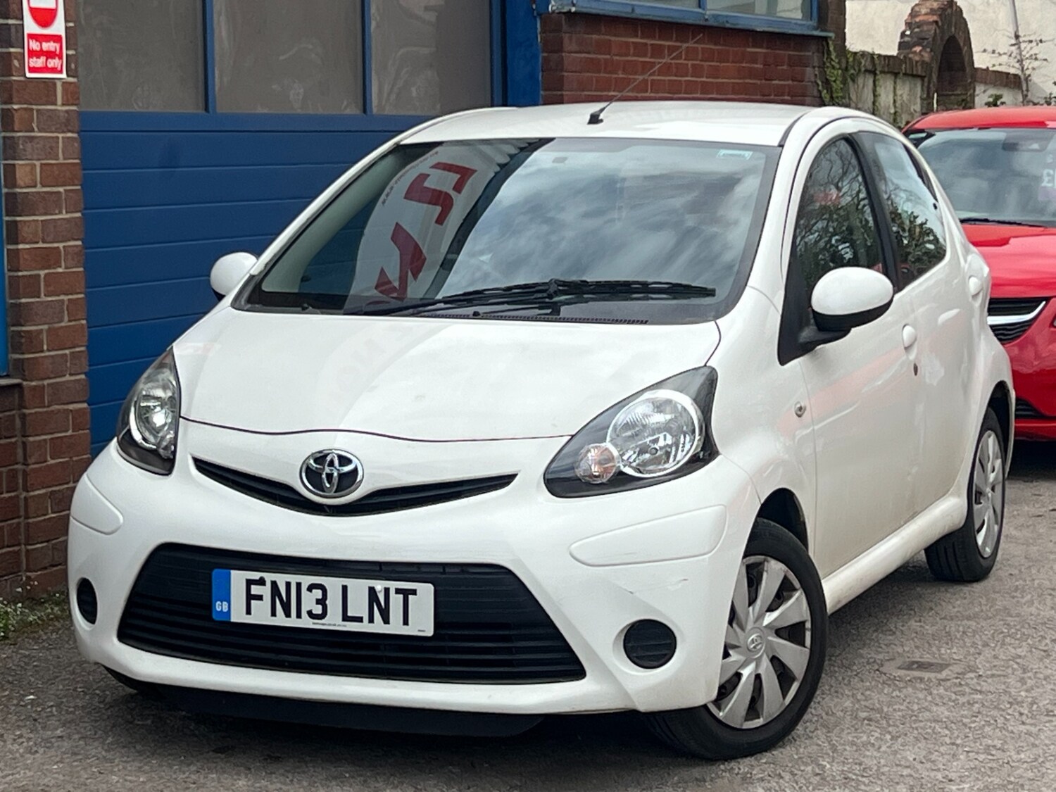 Used Toyota AYGO 2013 for sale - 78122851: Photo 7