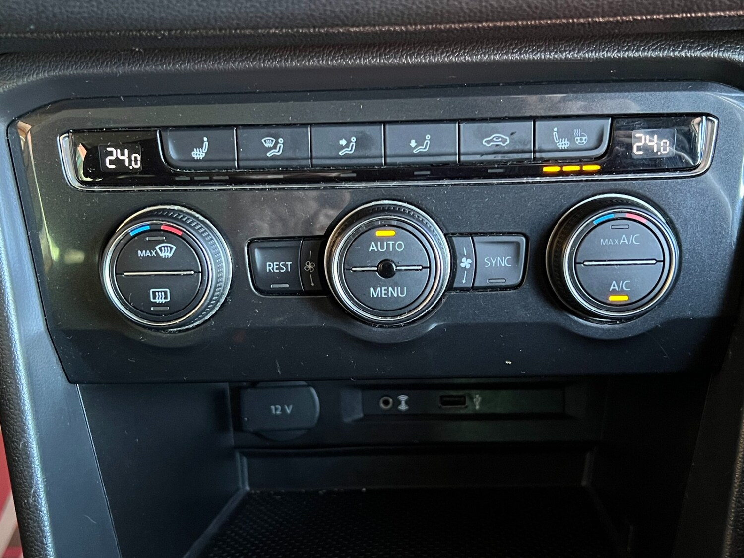 Used Volkswagen Tiguan 2016 for sale - 76971188: Photo 34