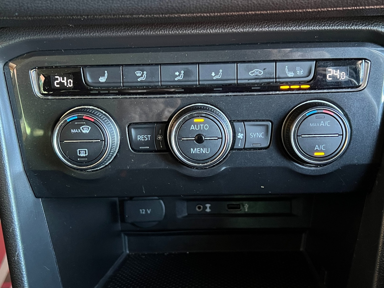 Used Volkswagen Tiguan 2016 for sale - 77663537: Photo 38