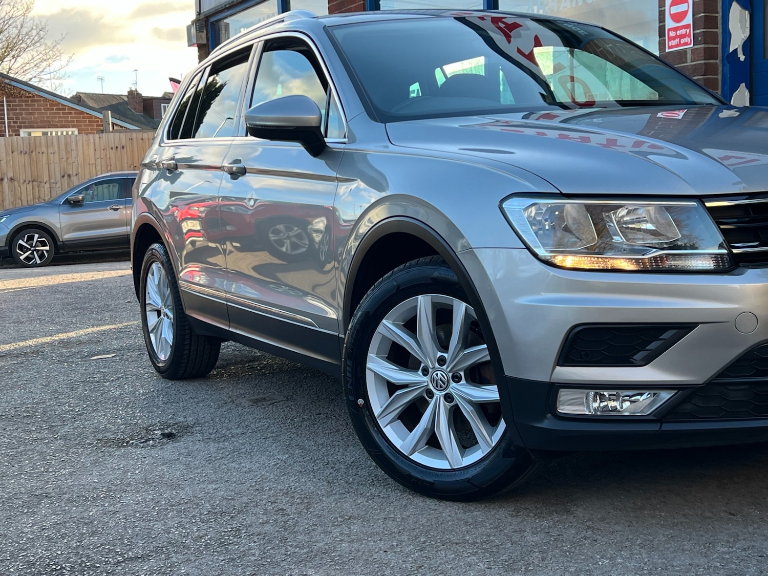 Used Volkswagen Tiguan 2016 for sale - 77663537: Photo 41